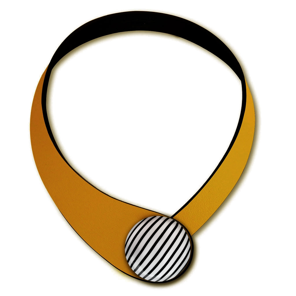 Collana in vera pelle conciata in Italia con bottoni in ceramica intercambiabili.