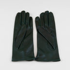 Guanto da donna verde in 100% Nappa sfoderato, senza imbottitura, particolarmente confortevole e con perfetta calzata, Made in Italy.
