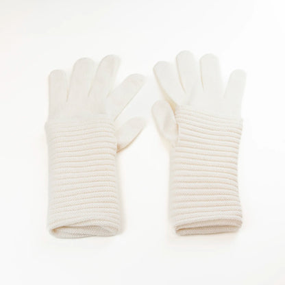 Guanto panna in 100% cashmere a coste inglesi, indossabile lungo o corto, pregiata manifattura Made in Italy.
