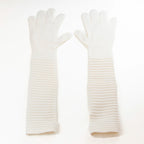 Guanto panna in 100% cashmere a coste inglesi, indossabile lungo o corto, pregiata manifattura Made in Italy.