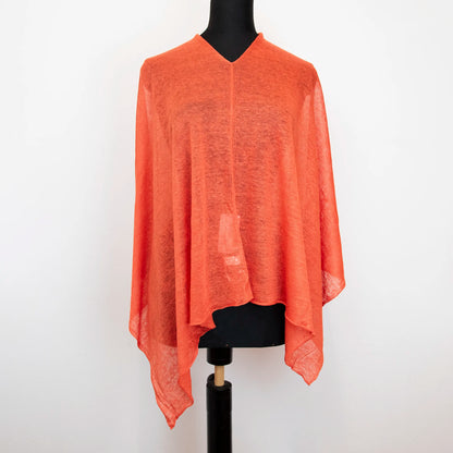 Mantellina in 100% Lino arancio, Made in Italy, praticità e comfort con tre diverse vestibilità per ogni esigenza.