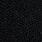 Dettagli e texture tessuto della mantellina in 100% Lino blu, Made in Italy, praticità e comfort con tre diverse vestibilità per ogni esigenza.