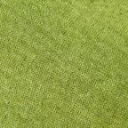 Dettagli e texture tessuto della mantellina in 100% Lino verde, Made in Italy, praticità e comfort con tre diverse vestibilità per ogni esigenza.
