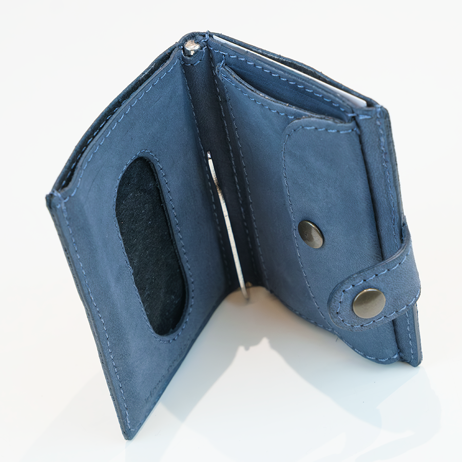Mini woven smart wallet