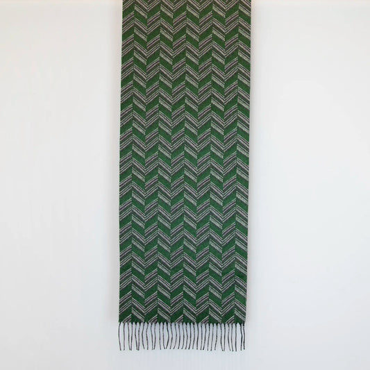 Sciarpa doubleface in cashmere e seta, Made in Italy su telai antichi. Colori tenui da un lato e tonalità vivaci dall'altro, per un look versatile e originale.