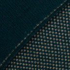 Sciarpa scaldacollo con asola in 100% Cashmere, con pattern virgola verde. Morbida, versatile e facile da indossare.