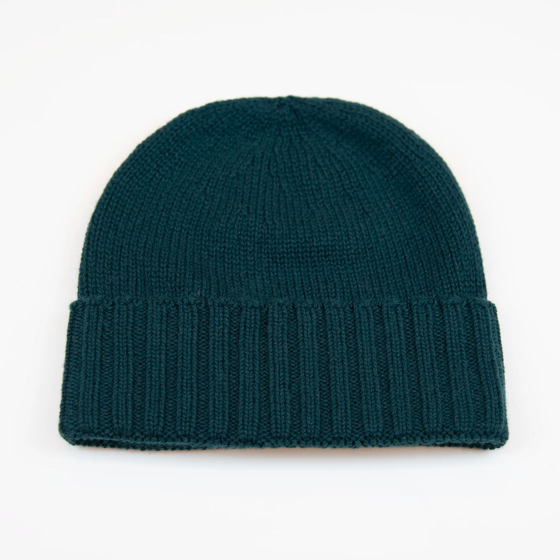 Cuffia in 100% cashmere, made in Italy, modello classico verde in maglia rasata, morbido e confortevole, ideale per ogni occasione.