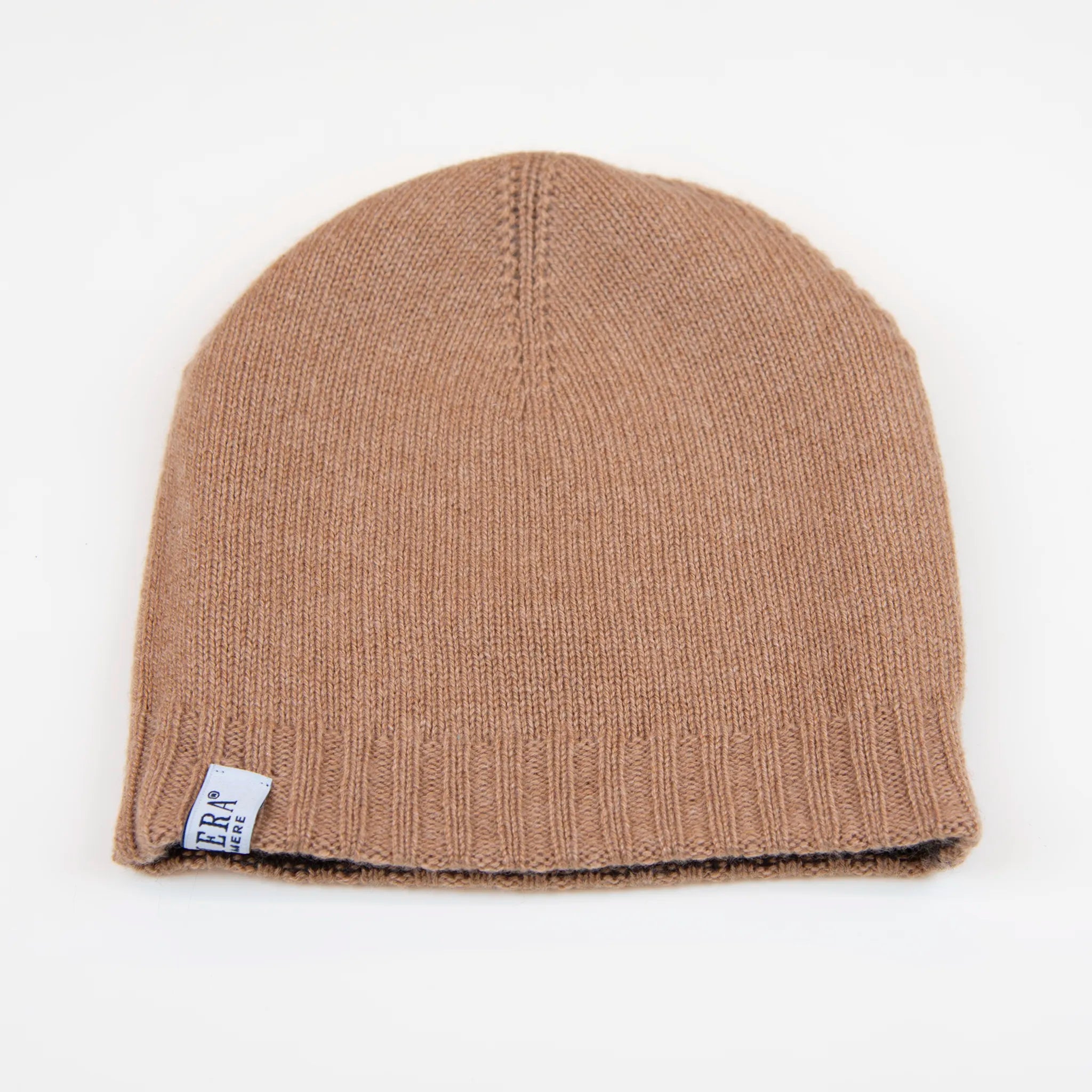 Cuffia doubleface marrone e beige in 100% Cashmere, Made in Italy. Pratica e versatile, può essere indossata con o senza risvolto. Trama rasata e pregiata manifattura per una vestibilità confortevole e di qualità.