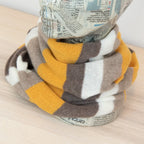 Collo doppio anello rigato giallo senape e beige in quadricromia, 100% cashmere, morbido e caldo, Made in Italy.