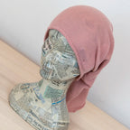 Collo in 100% cashmere rosa antico, versatile, utilizzabile come scaldacollo, fascia per capelli, passamontagna o cappello con sbuffo, Made in Italy, morbido e caldo.